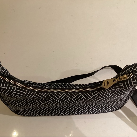 Baggallini Women’s Gold International Oslo Small Hobo Crossbody Purse - Picture 4 of 7